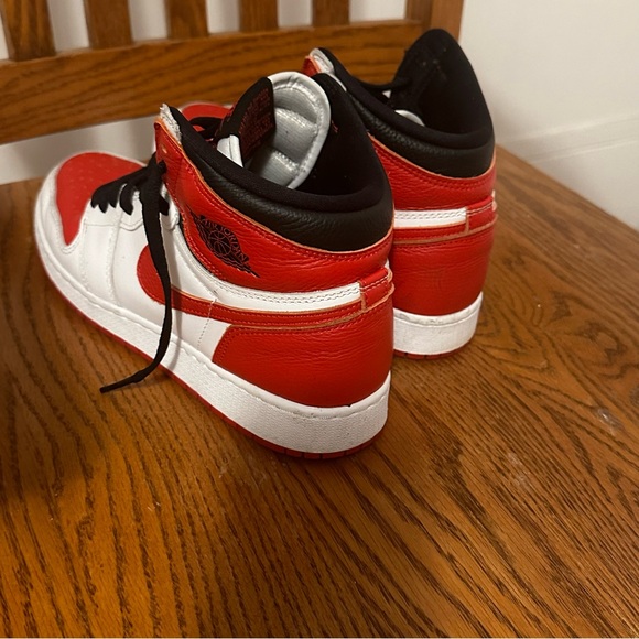 AIR JORDAN 1 RETRO HIGH OG HERITAGE - Picture 5 of 7